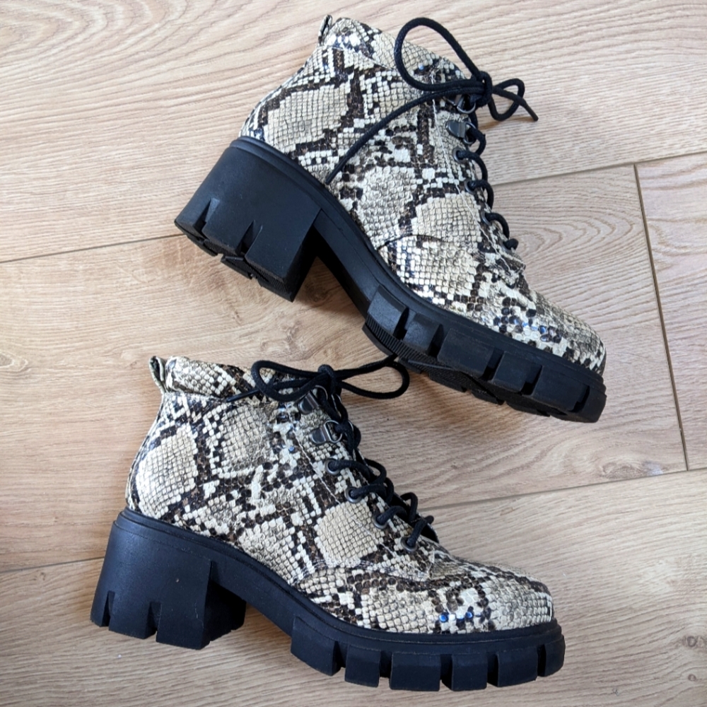 Lace Up Booties | Snake